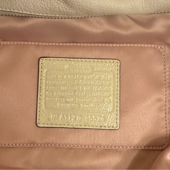 Coach Julia Mini Duffle Boston 2011 Shoulder Bag White Op Art Leather - Picture 3 of 7